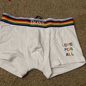 NWT men’s size M BOSS Hugo Boss boxer briefs